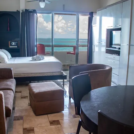 Beachfront Apartments Cancún Exterior foto