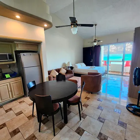 Beachfront Apartments Cancún Zimmer foto